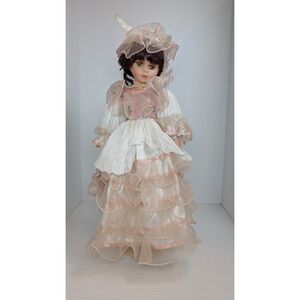 Vintage Goldenvale Collection 1-2000 Porcelain Doll Brunette Hair 16" Kate Bride